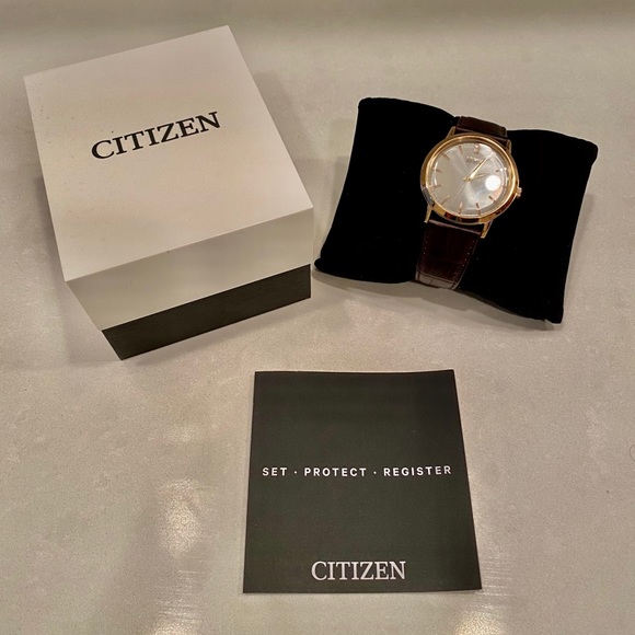 Citizen Eco-Drive Ivory Dial Men's Watch - Picture 9 of 10